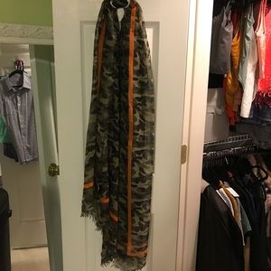 BDG Camo Scarf